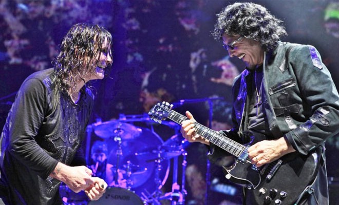 Black Sabbath: Festivity in black